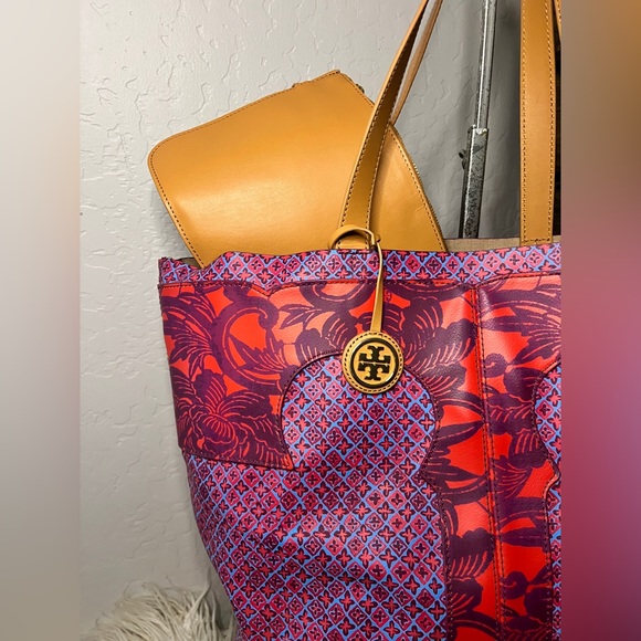 Tory Burch, N/S tote bag, wildflower multi color, 12” (W), 17” (H), 5.5” (D) - Picture 2 of 5